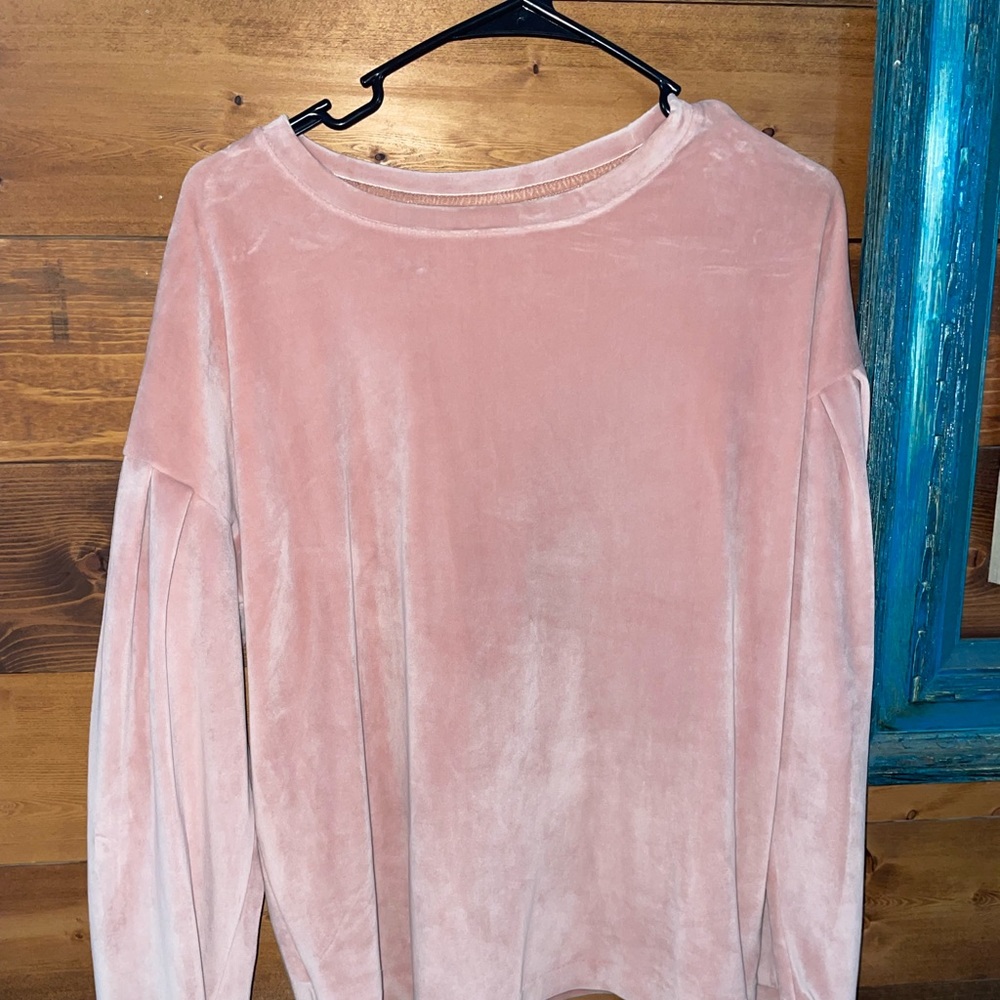 Pink crew neck velvet sweater